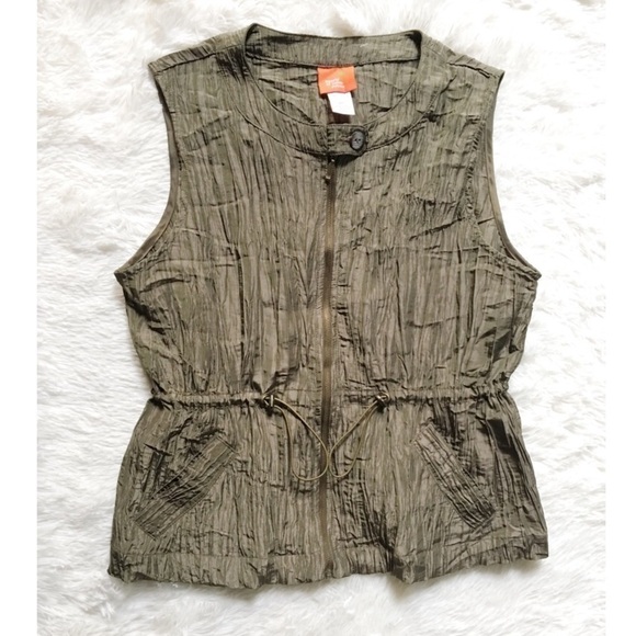 Hearts of Palm Petite Textured Green Vest 8P - Picture 1 of 8